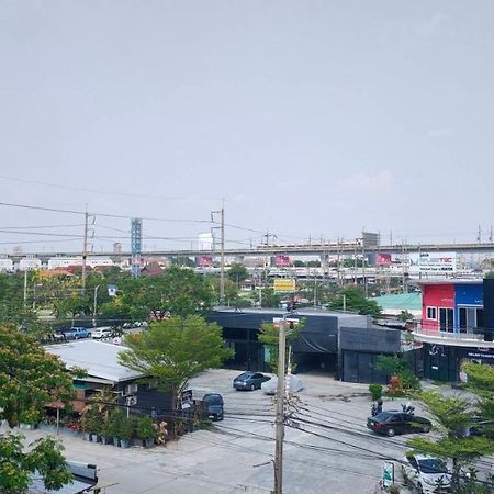 View Dee Bkk Airport Residence Bangkok Esterno foto